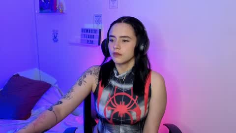 Emily Lindey online show from March 31, 5:51 am