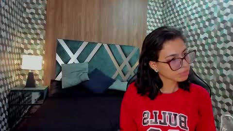 Emily online show from March 11, 11:15 pm