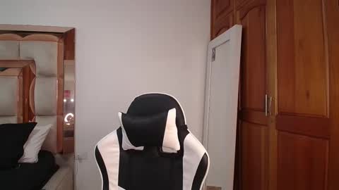 emily online show from March 22, 11:33 pm