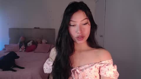 Emily  Swan online show from January 8, 5:26 pm