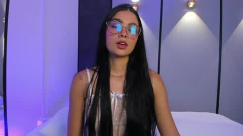 emily_tolson online show from June 26, 7:48 pm