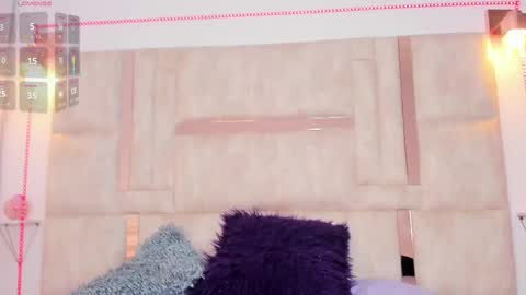 emily_walker4 online show from September 26, 12:58 pm