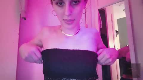 Emily Beach online show from October 31, 2:13 am