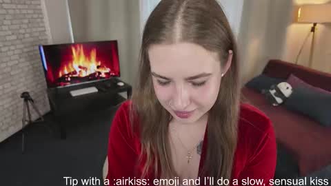 emilyblazee online show from March 19, 3:49 pm