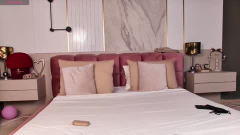 Emily online show from February 2, 4:48 am