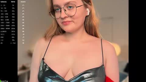 Emily  online show from December 1, 2:31 pm