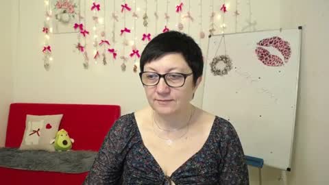 Emily online show from April 13, 5:31 am