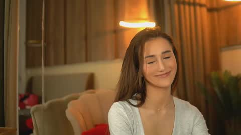 Emily online show from February 20, 11:43 pm