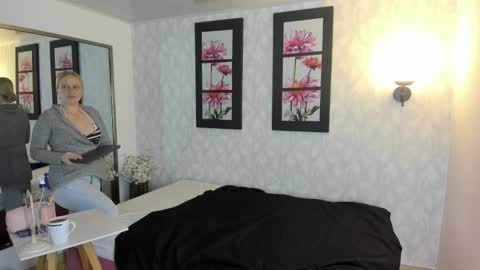 Summer 3 online show from November 30, 1:32 am