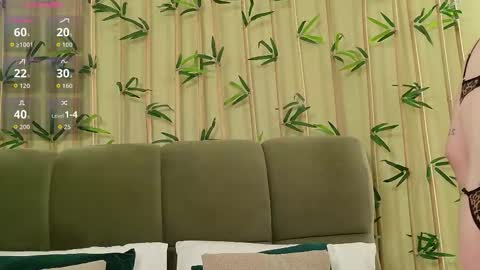 EmilyWess online show from March 29, 6:18 pm