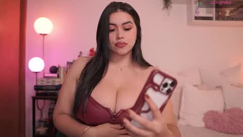 IG thickemmsss online show from September 27, 5:31 pm