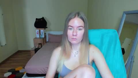 Emily online show from February 26, 7:02 am