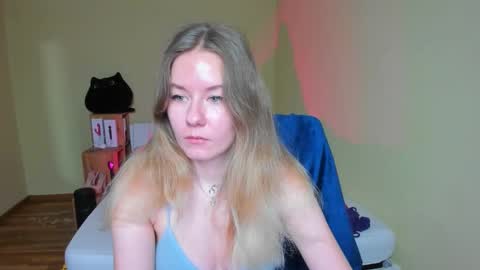 Emily online show from February 11, 9:09 am