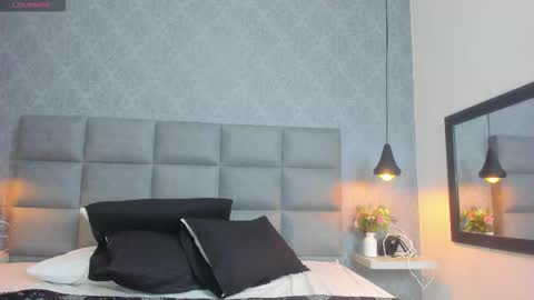 emilyy_r online show from January 13, 7:07 pm