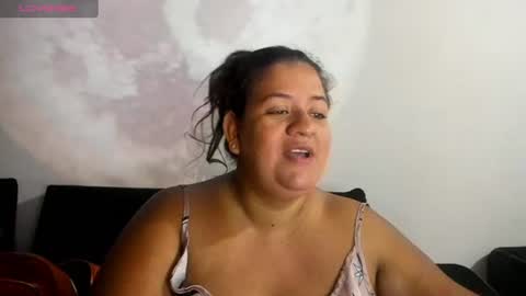 Jhoanna  online show from June 11, 2:53 am