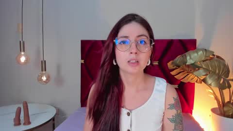 Emilyy Watson online show from March 8, 12:42 am