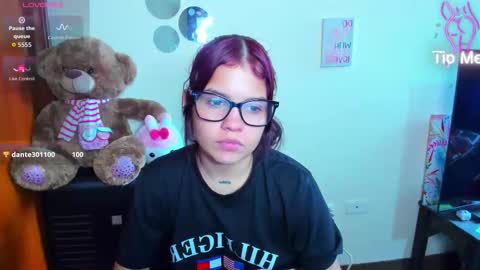 emma_boo_ online show from February 27, 7:46 pm
