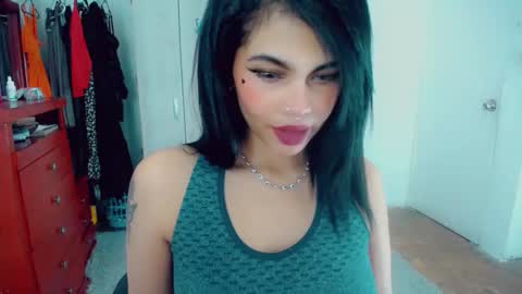 emma online show from October 24, 1:12 am