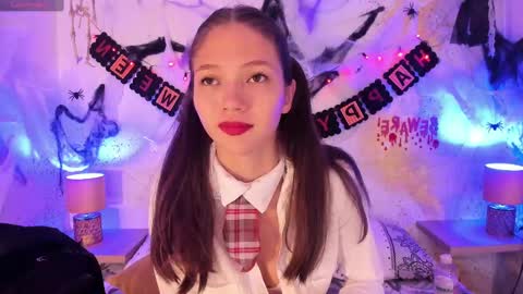 emma_jhoons online show from October 3, 11:15 am