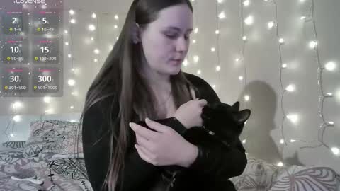 emma_just online show from January 7, 8:07 am