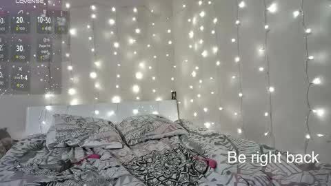 emma_just online show from January 8, 8:07 am