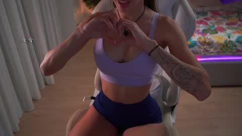    online show from February 20, 10:05 am