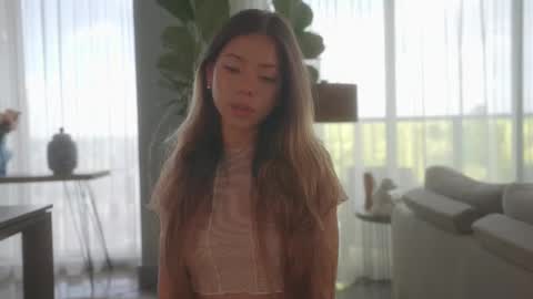 emma_lu1 online show from February 13, 8:34 pm