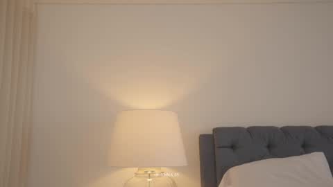 emma_lu1 online show from October 21, 3:16 pm