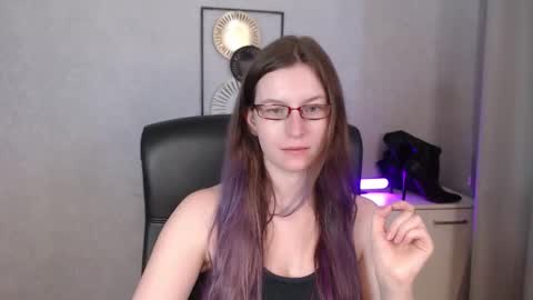 emma online show from September 10, 7:19 am