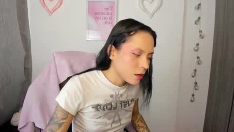 Emma online show from June 14, 6:41 pm