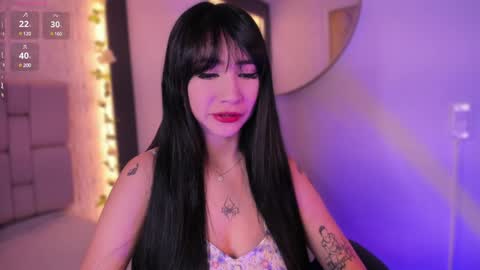 emma_woods__ online show from December 16, 11:55 am