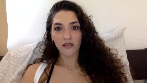 Emma online show from February 4, 5:23 pm