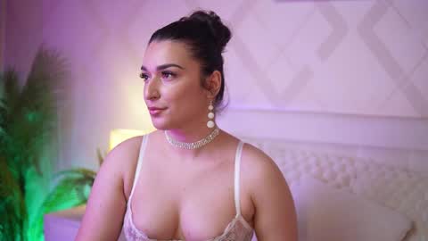  Emma  online show from March 28, 7:13 pm