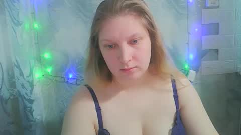 emmamelody online show from November 17, 11:11 am