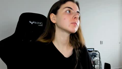 Emma online show from November 6, 8:31 am