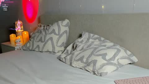 emmanuelleee online show from February 5, 7:07 am