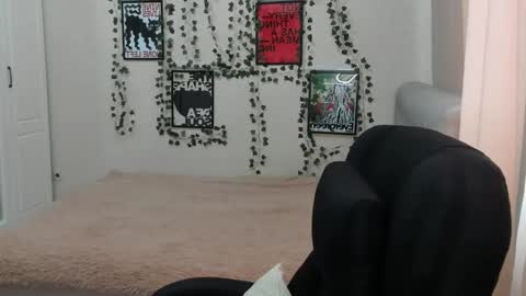 Emma online show from May 4, 11:03 am