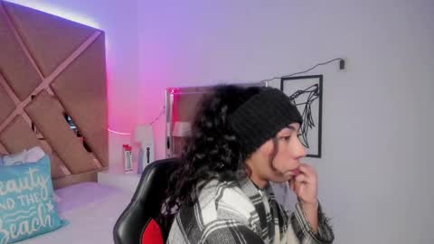 Emma online show from October 3, 2:00 pm