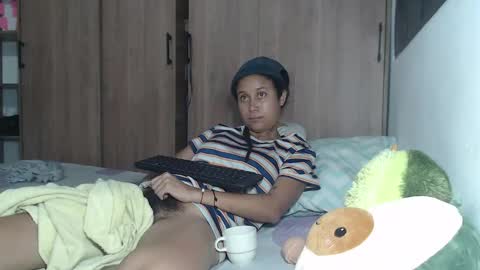 emmasweet95 online show from December 29, 7:06 am