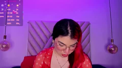 Emma online show from October 27, 3:35 am