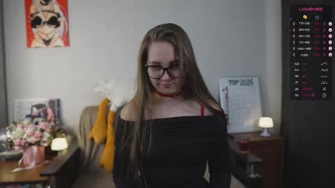 Mia online show from February 14, 8:11 pm