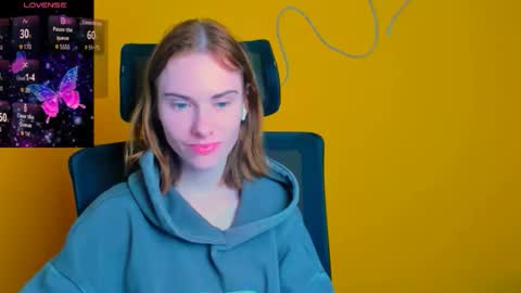 Emmi online show from April 1, 1:41 pm