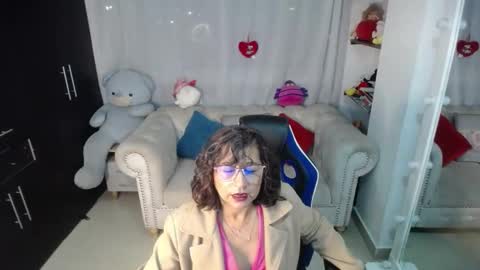 Emmily online show from March 8, 12:09 am