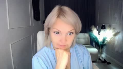 emmmam online show from September 17, 3:10 pm