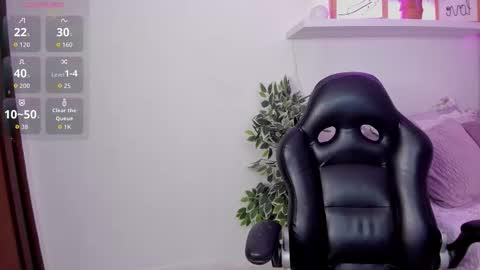 Emmy Heart online show from September 21, 4:11 am