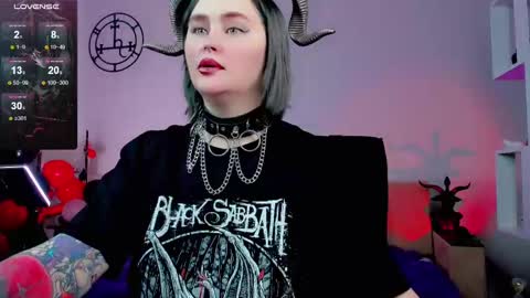 Emmy Bright     50  online show from February 26, 6:19 am