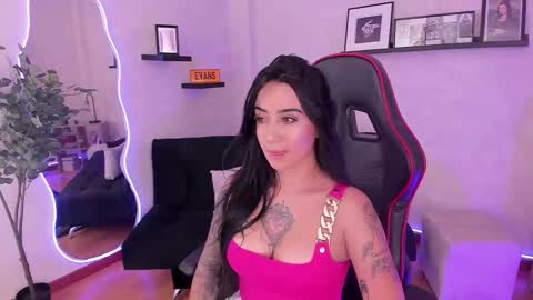 Emmy Evans  online show from September 15, 7:43 pm