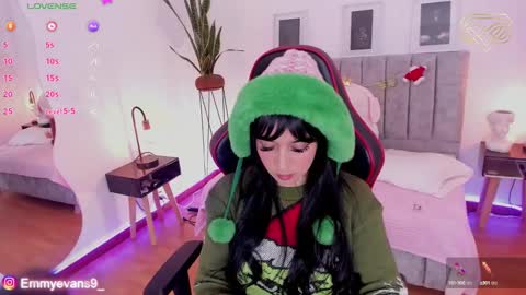 Emmy Evans  online show from December 24, 5:13 pm