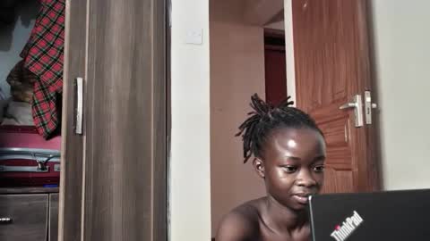 vee online show from November 10, 6:25 pm