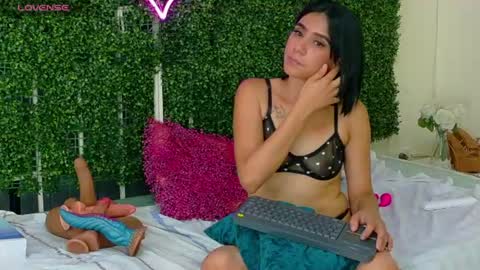 Emy online show from July 7, 8:40 am